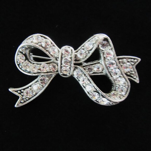 Vintage clear rhinestone bow brooch in silver tone setting - Mid Century Modern - Picture 2 of 4